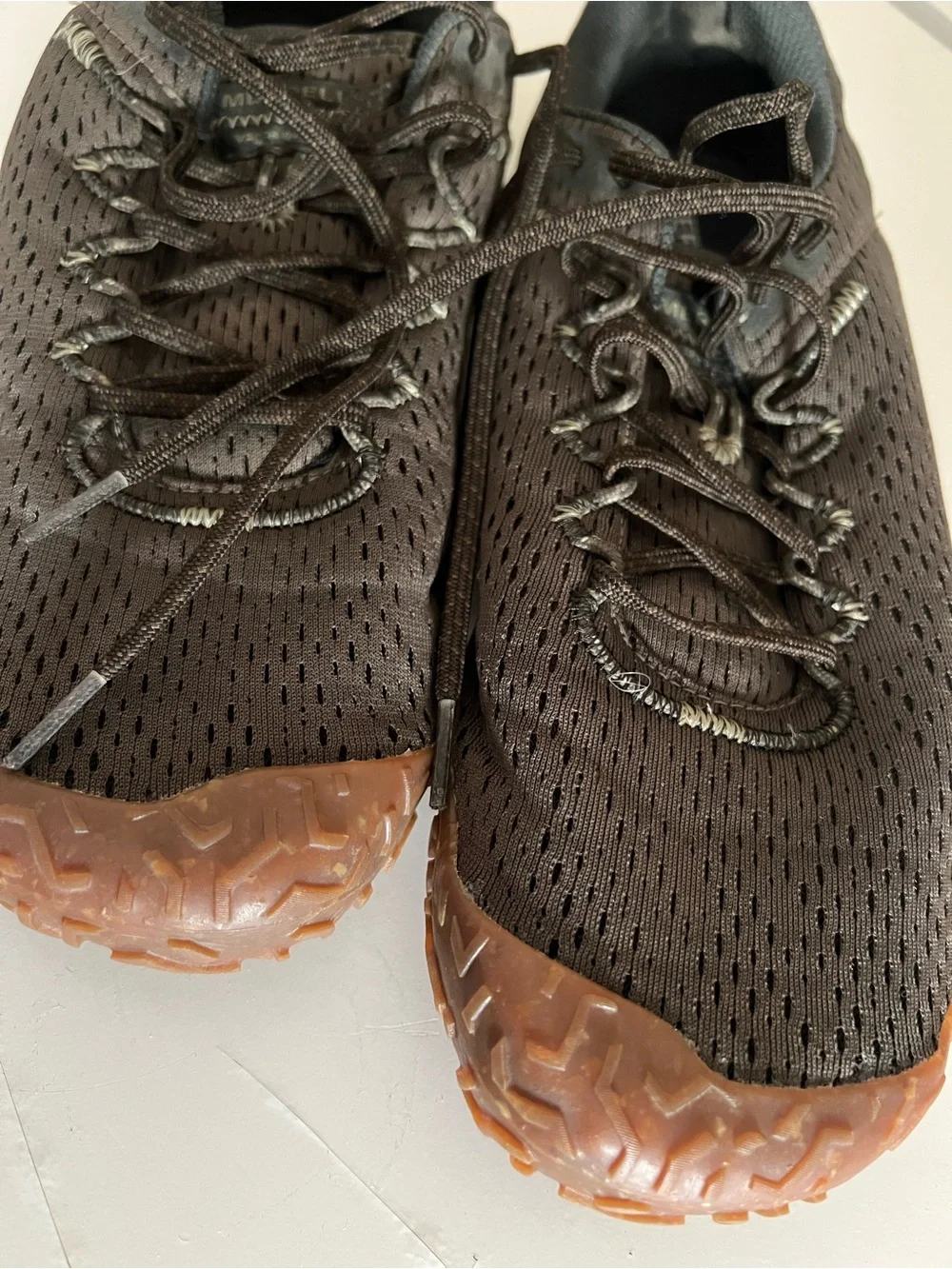 Merrell Men's vapor glove 6 Dark Brown barefoot Shoes with Gum Outsole